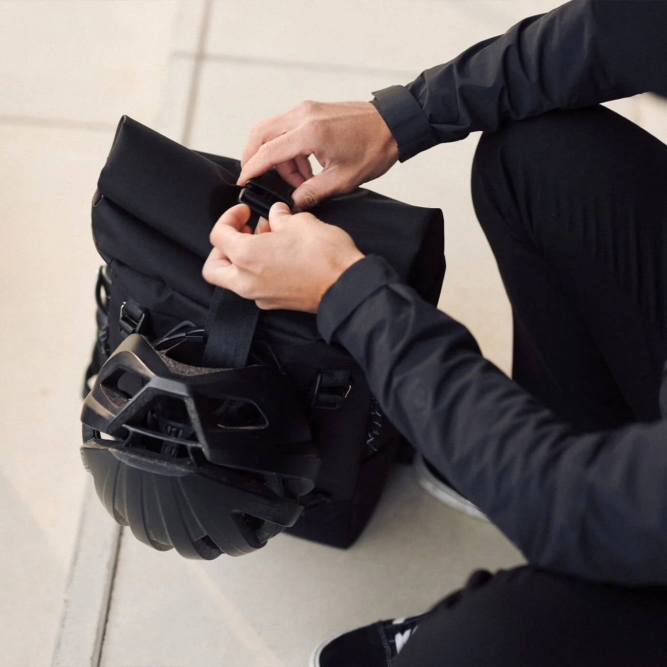 Moon Rise Pro - Commuter Backpack - Image 6