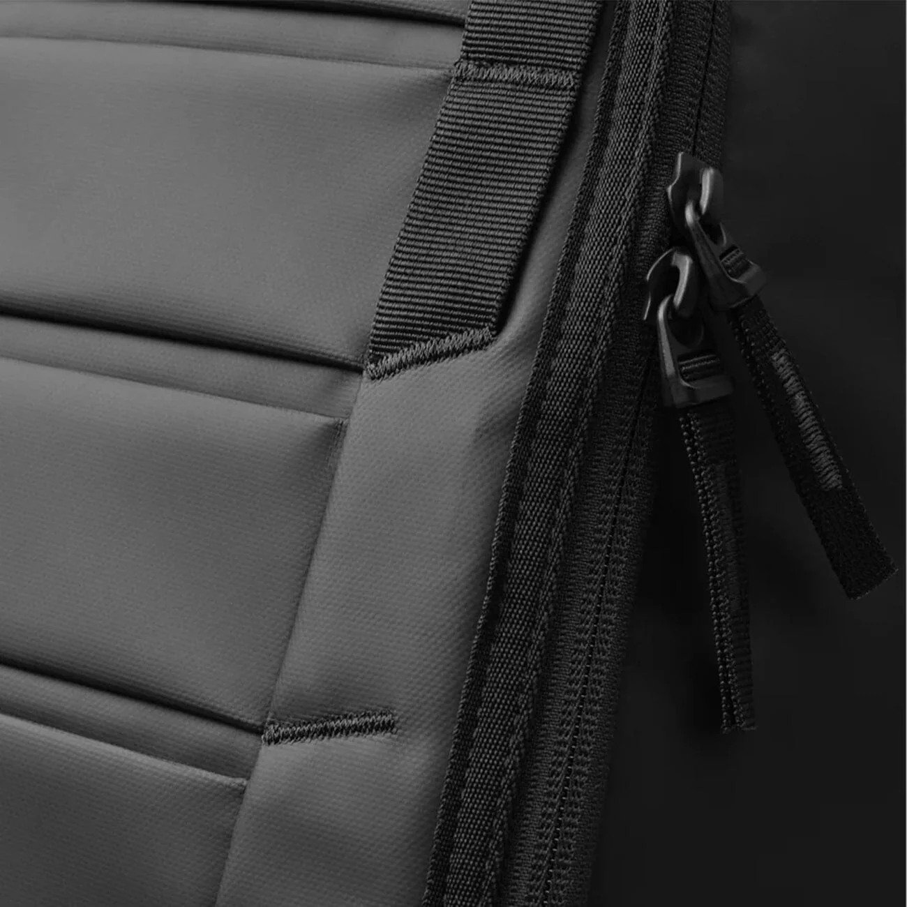 Hugger Backpack 25L - Image 7
