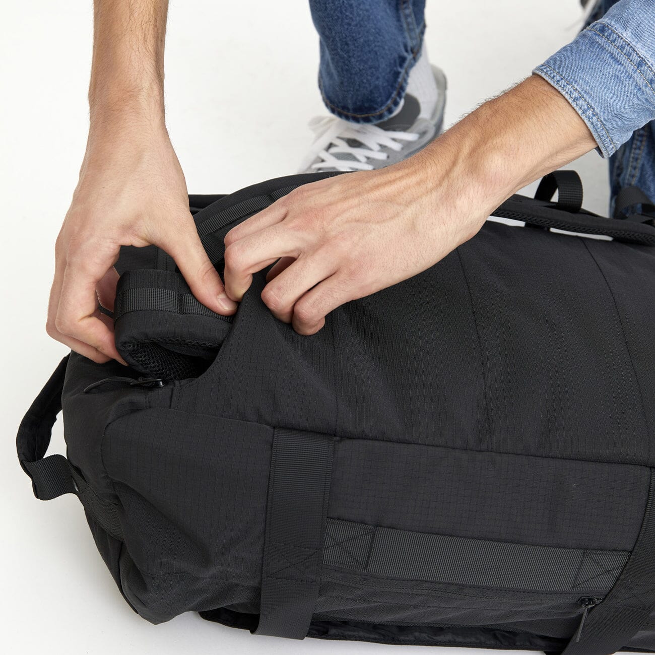Wanderer Vandra - Sustainable Travel Convertible Backpack - Image 18