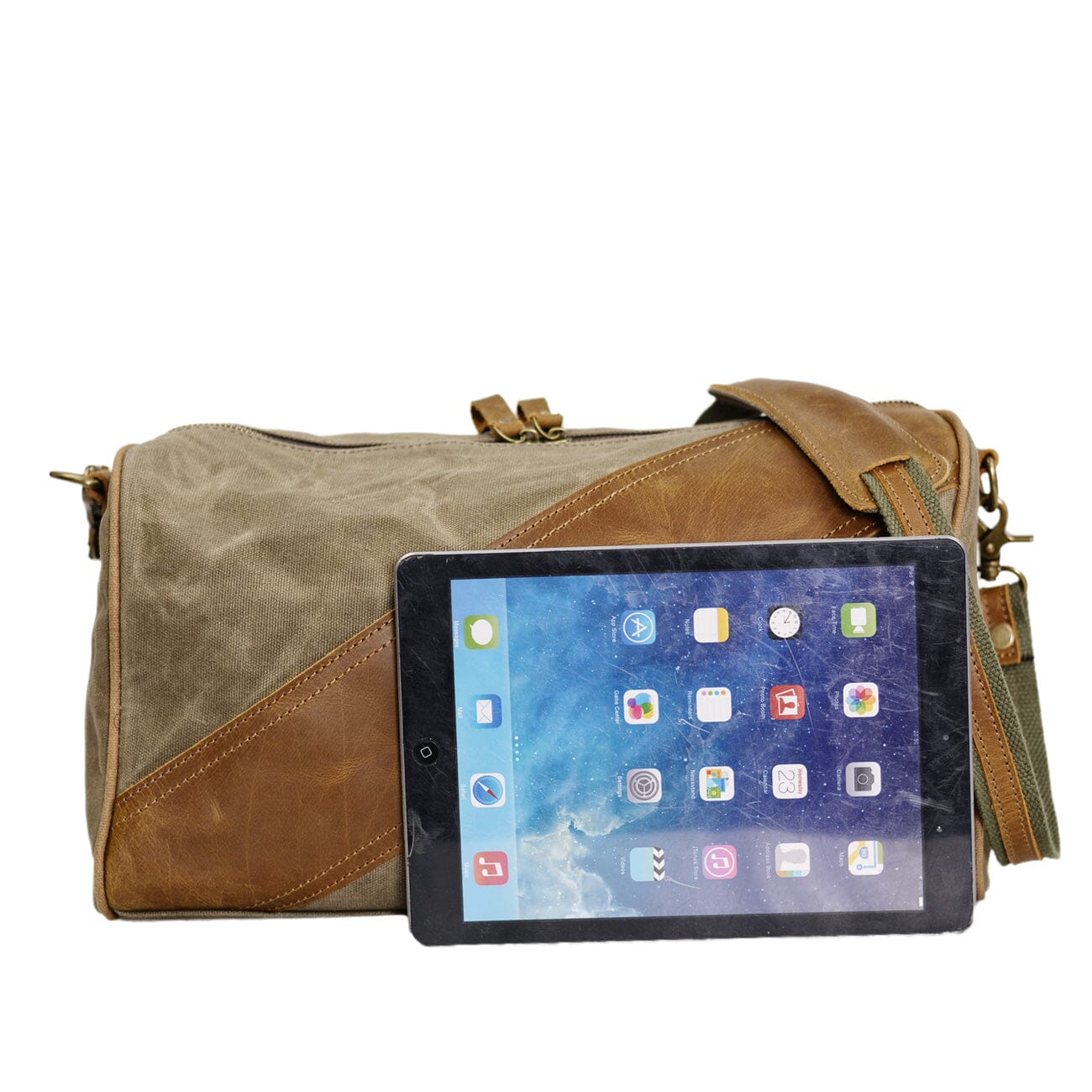 Waxed Canvas & Leather Sling Bag | INDIANAPOLIS - Image 14